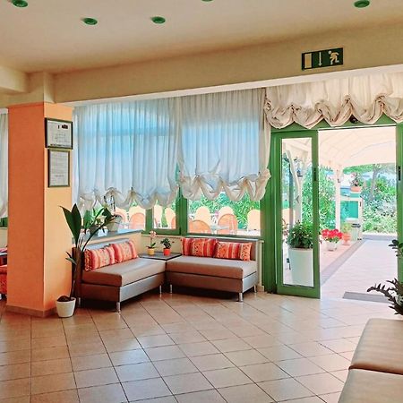 Costa Del Sole Only Room Milano Marittima Exteriör bild