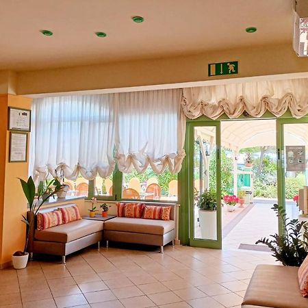 Costa Del Sole Only Room Milano Marittima Exteriör bild