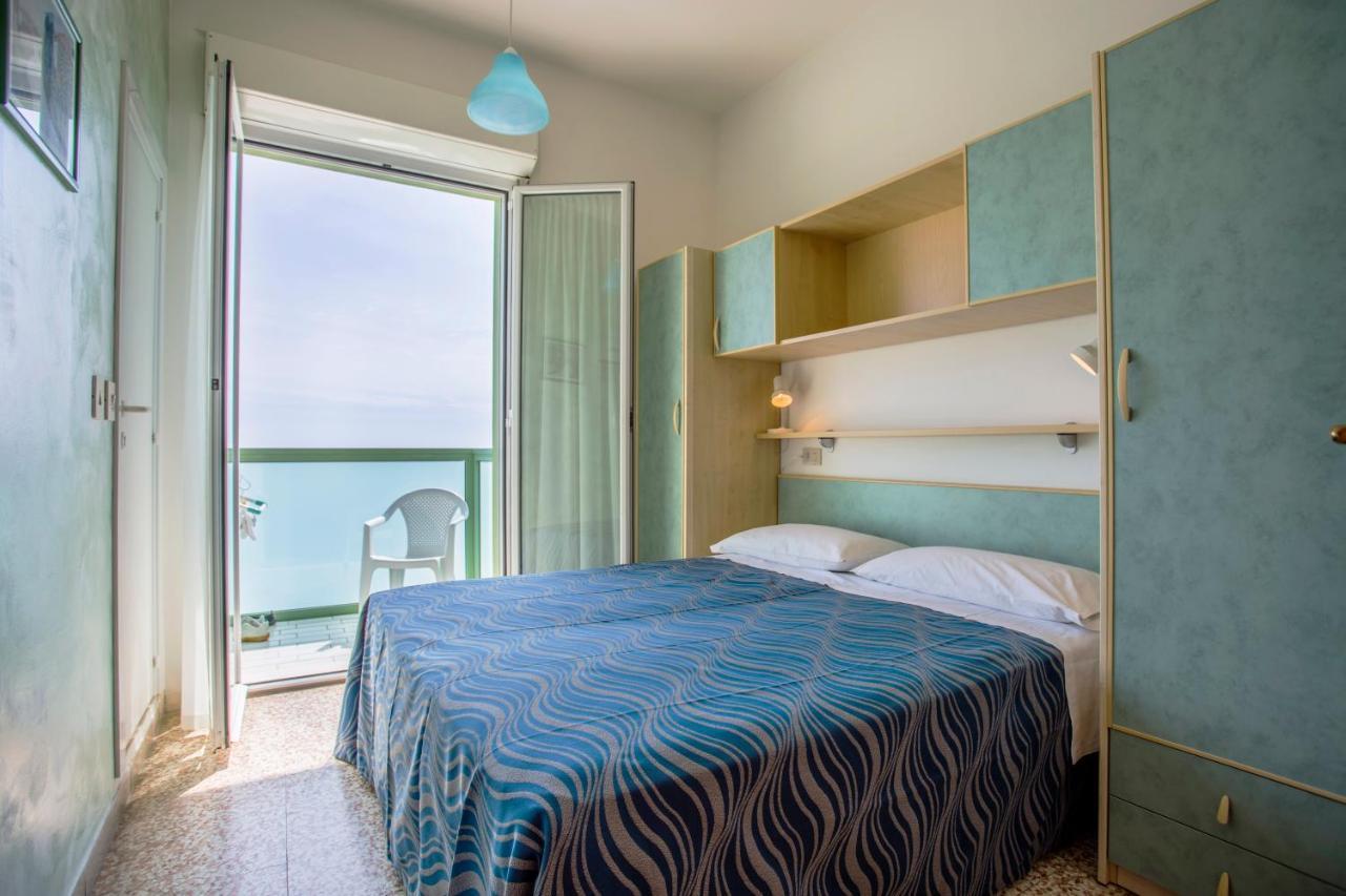 Costa Del Sole Only Room Milano Marittima Exteriör bild
