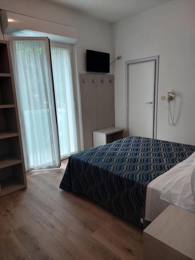 Costa Del Sole Only Room Milano Marittima Exteriör bild