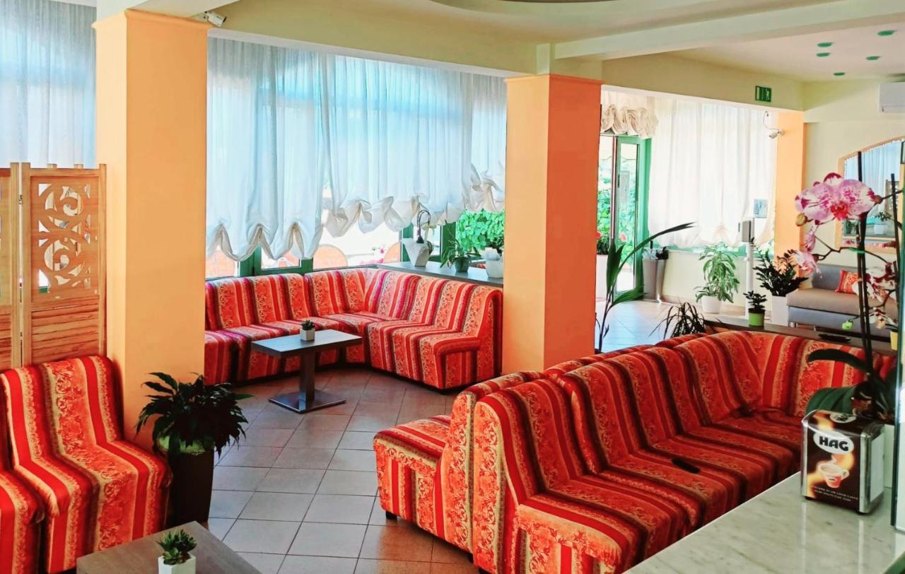 Costa Del Sole Only Room Milano Marittima Exteriör bild