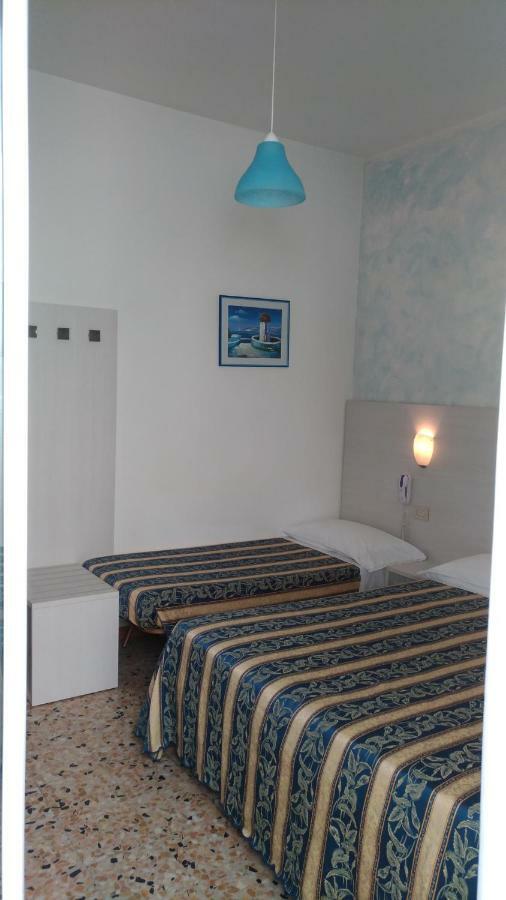 Costa Del Sole Only Room Milano Marittima Exteriör bild