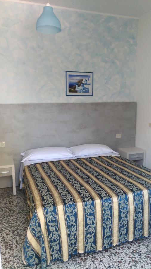 Costa Del Sole Only Room Milano Marittima Exteriör bild