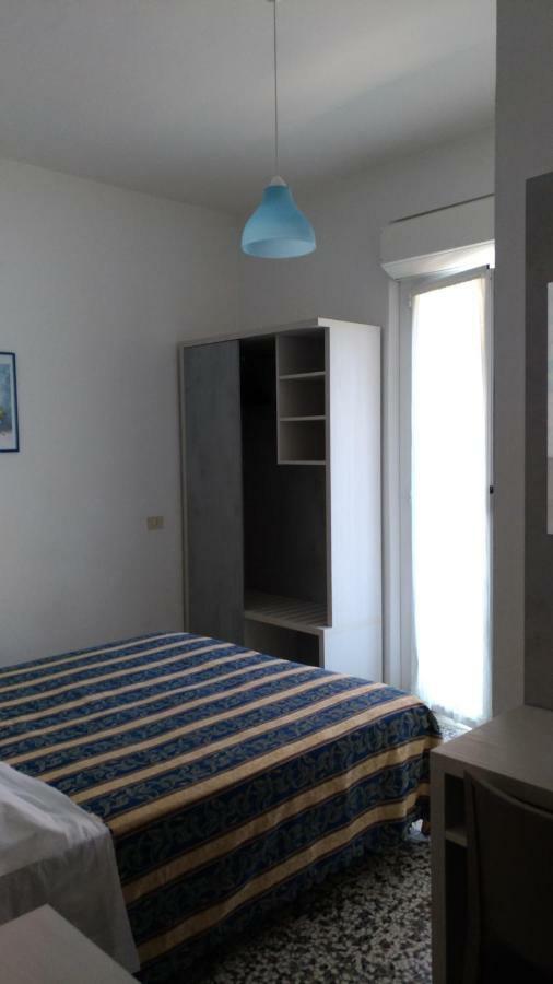 Costa Del Sole Only Room Milano Marittima Exteriör bild
